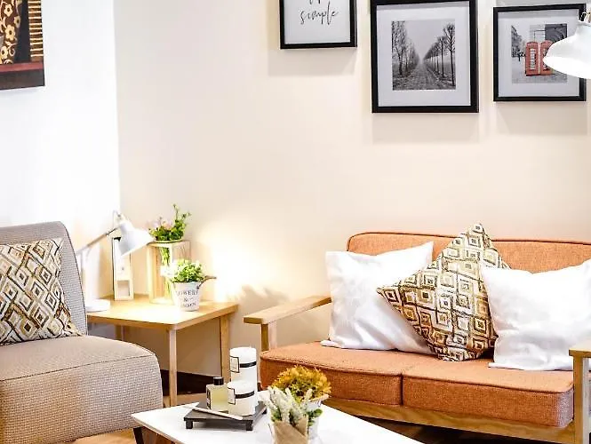 Apartahotel Pearl Suites 2br Scandinavian By Aidehaven At Azure Manila